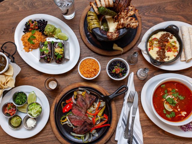 El Cazo Cocina Y Cantina