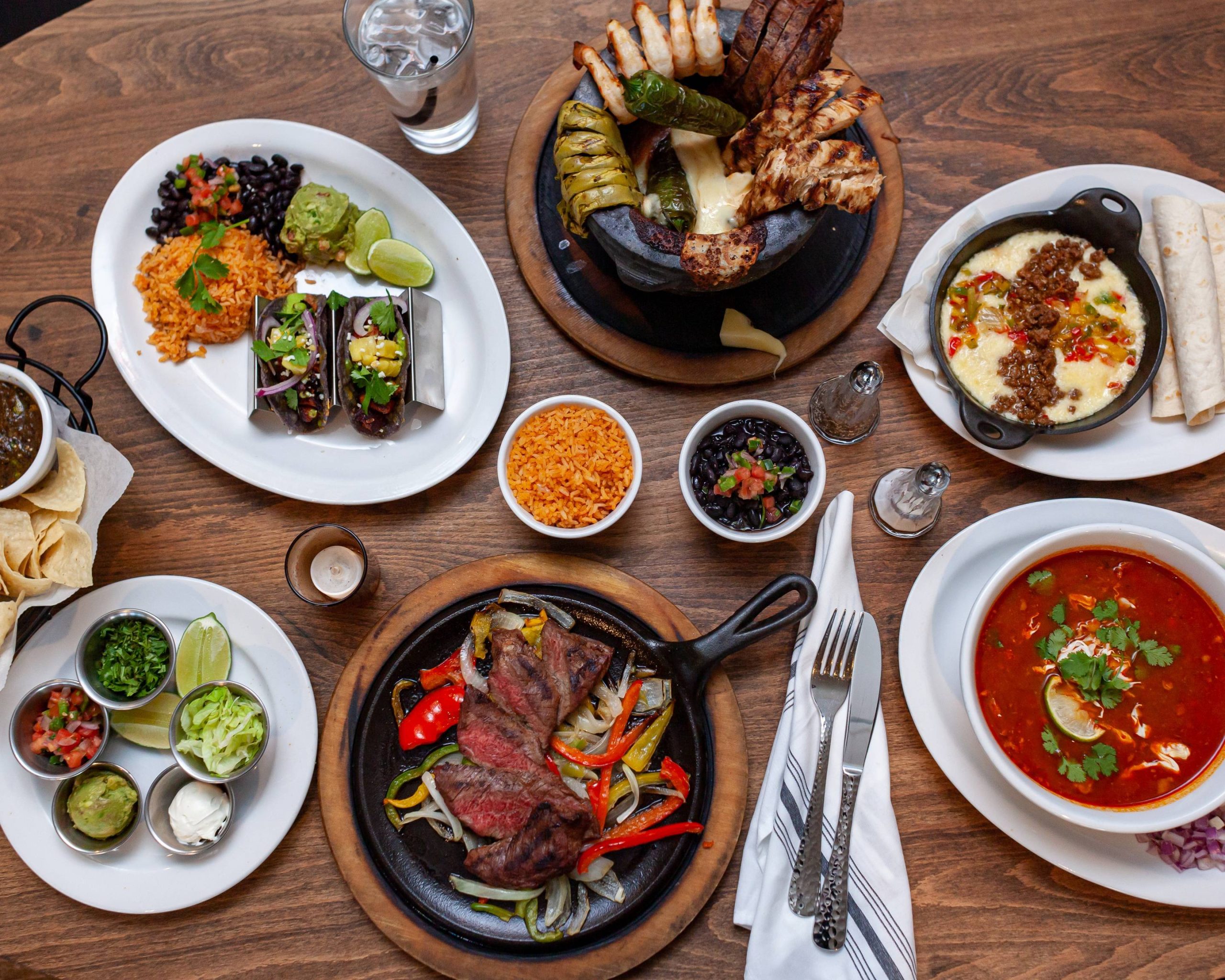 El Cazo Cocina Y Cantina