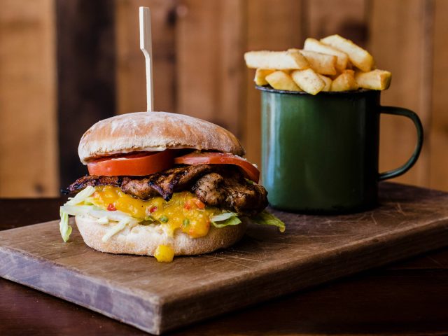 Kings Dining & Entertainment (Boston Seaport)