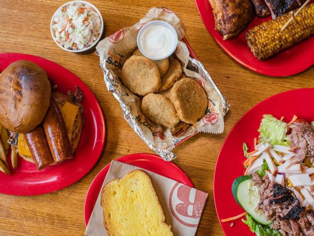 Bono's Pit Bar-B-Q (Arlington)