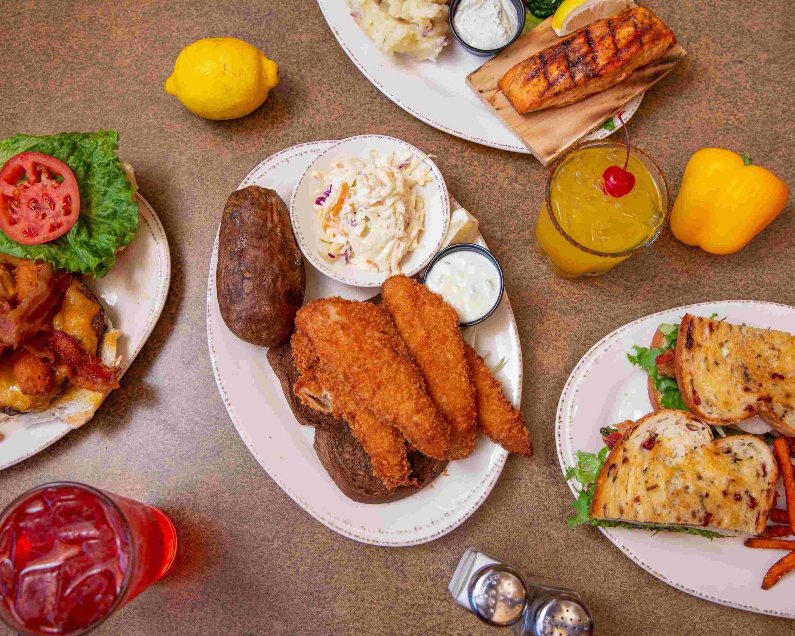 Mackinaws Grill & Spirits