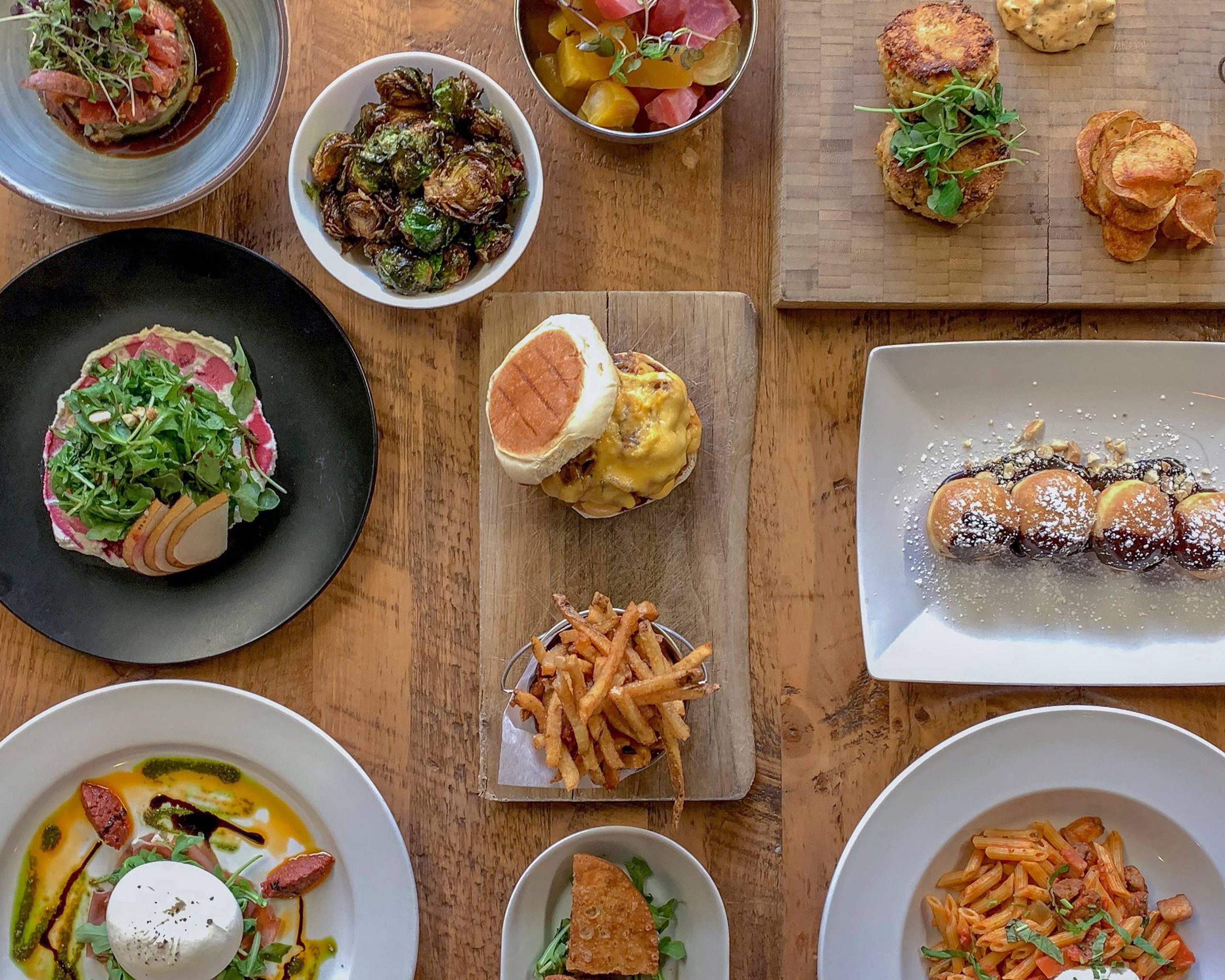 Charlie Brown's Bar & Grill