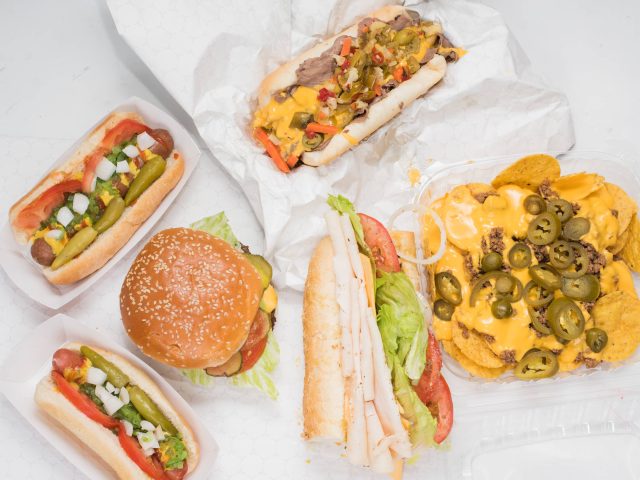 Big moe's food & cellular