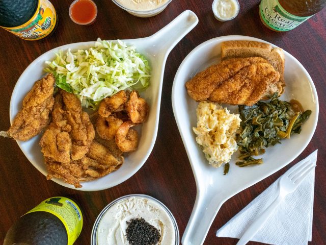 Bud's Chicken and Seafood