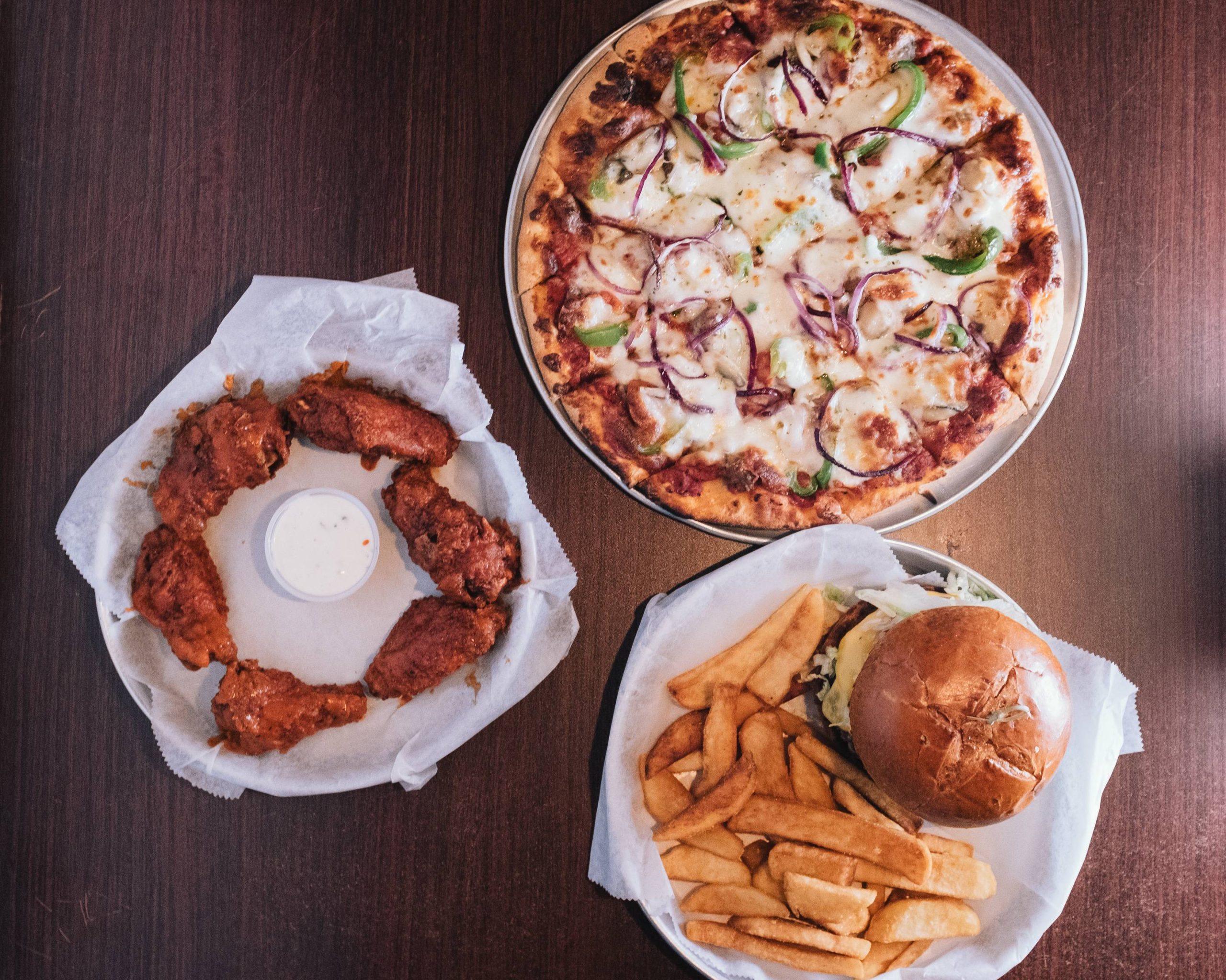 X's & O's Sports Bar & Grill