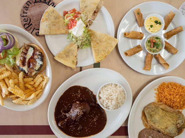 El Refran Mexican Buffet