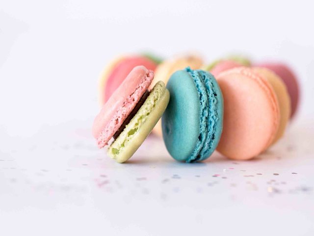 Le Macaron French Pastries