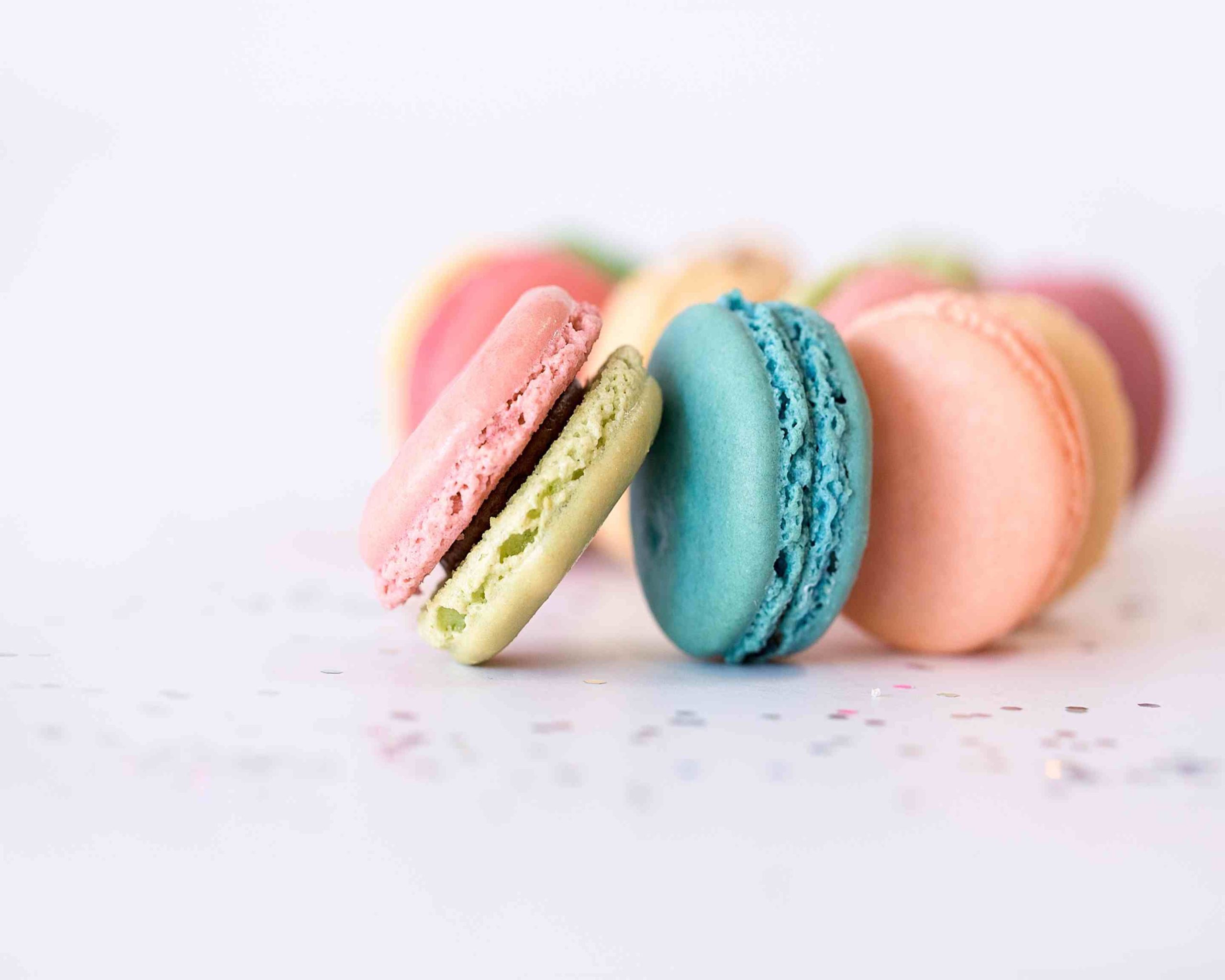 Le Macaron French Pastries