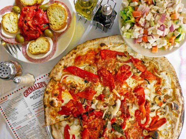 Grimaldis Coal Brick-Oven Pizzeria