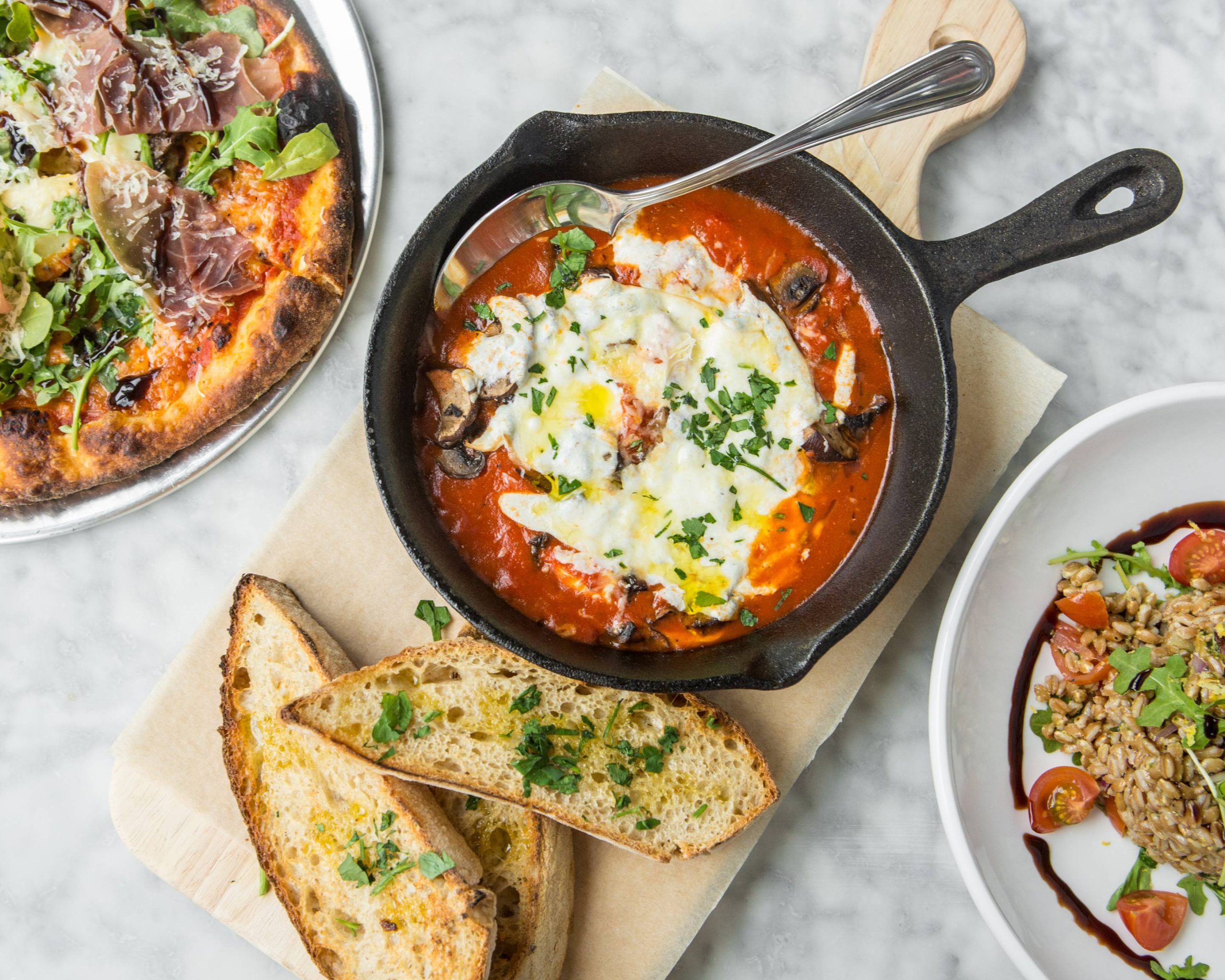 Connection Pizza & Bar