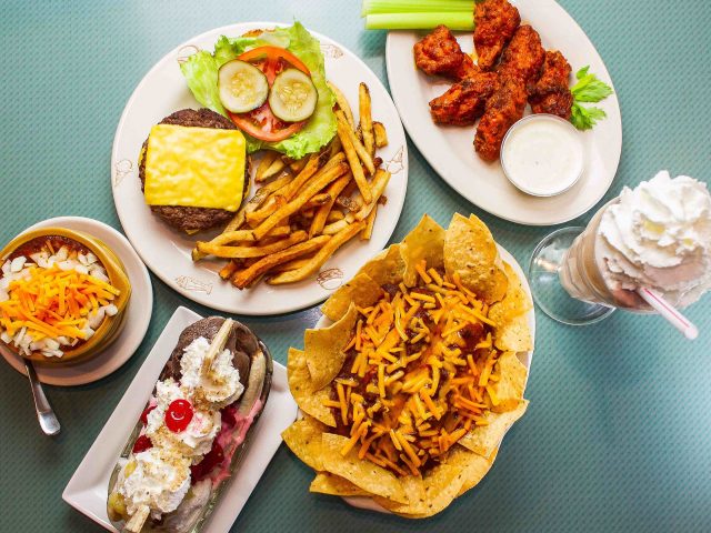 Lindys Chili & Gerties Ice Cream (87th)