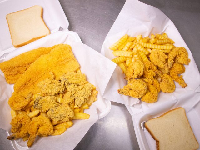 Le No 2 Seafood Market & Restaurant