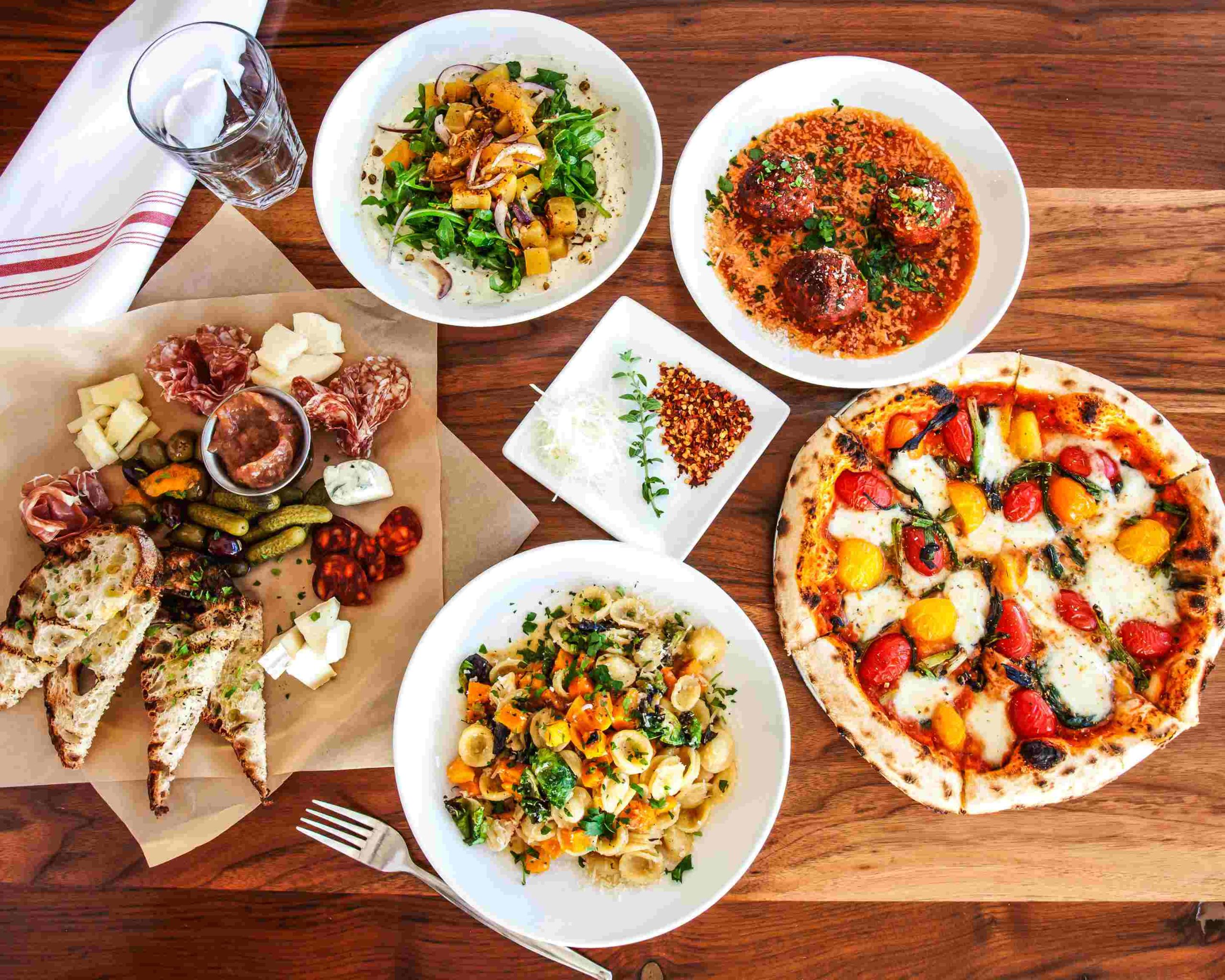 El Yaqui Mexican Food & Desserts