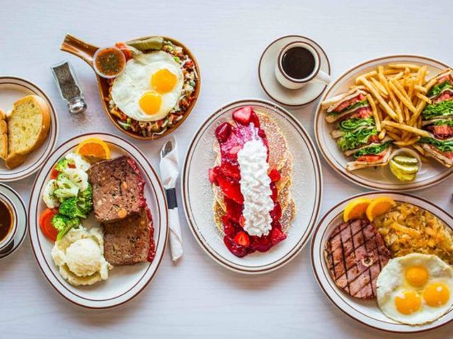 Golden Nugget (3959 W Diversey Ave)