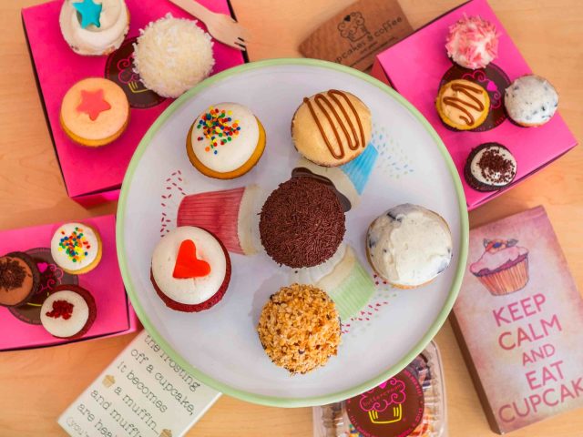 Buttercream Cupcakes & Coffee