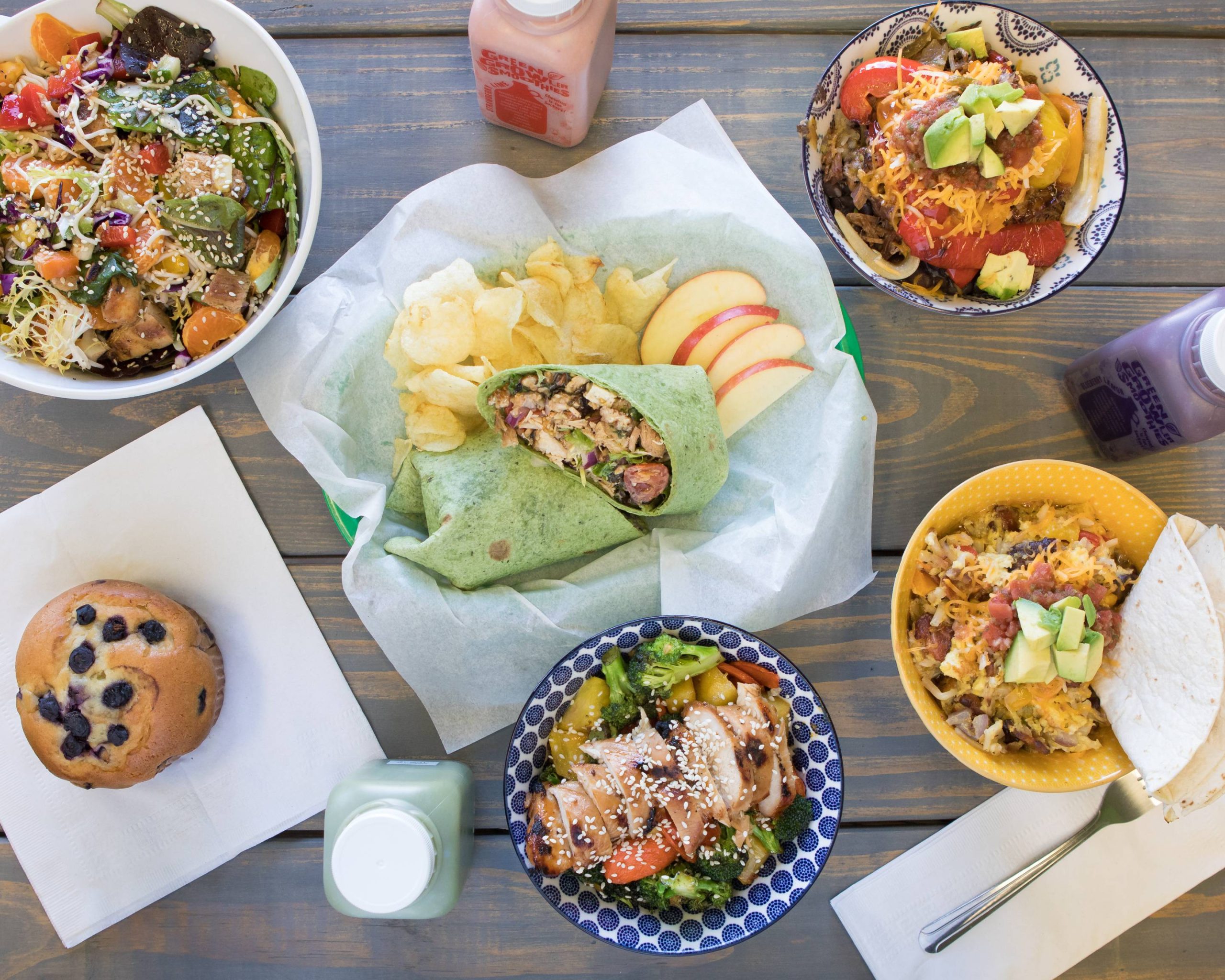 Mama T's Cafe & Green Growler Smoothies