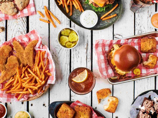 Miss Mazy's Amazin' Chicken (1026 Montauk Hwy)