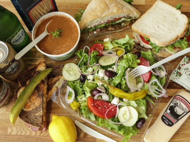 Bennett's Market and Deli