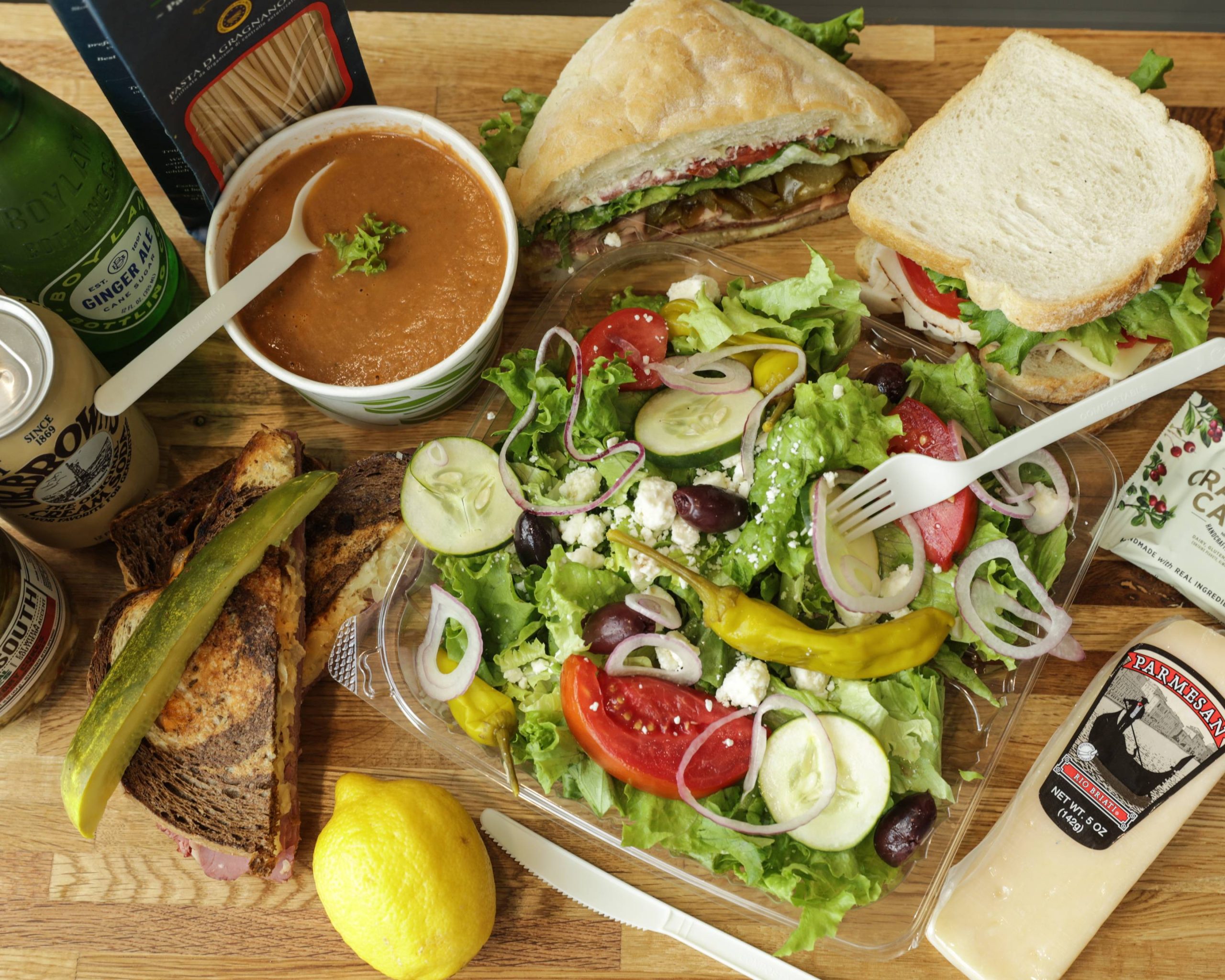 Bennett's Market and Deli