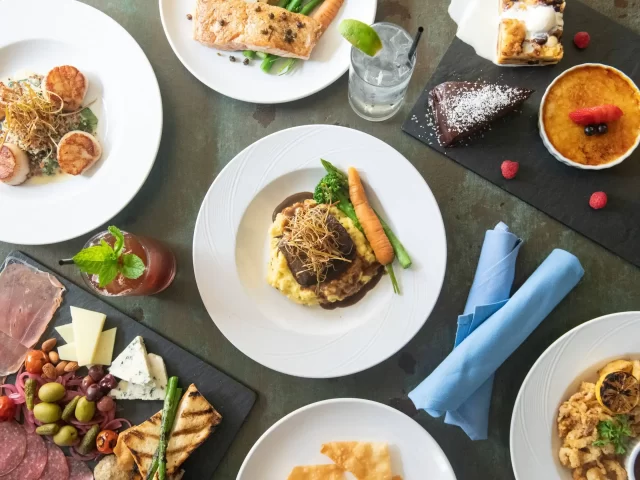 Chicago Wingz Around the World LLC