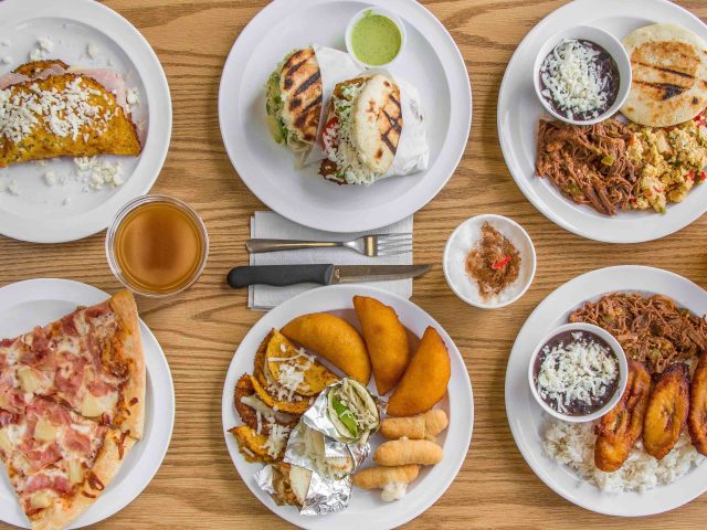 Pizza Market & Arepas