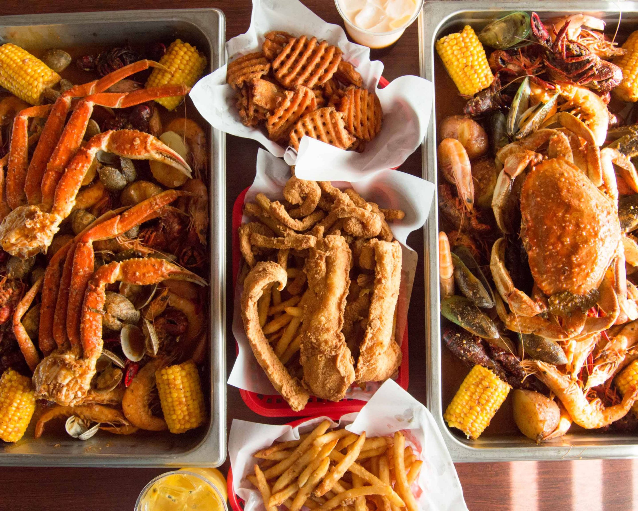 Fried or boiled seafood Fusion