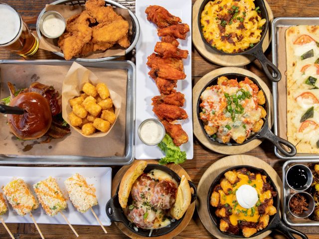 Edna Vees Public House