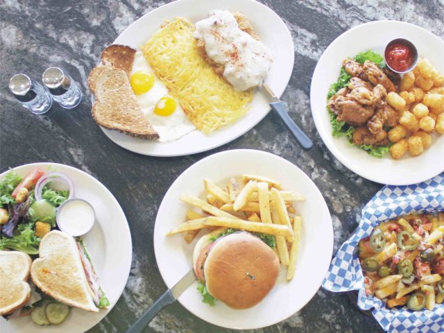 Quinn's Restaurant & Lounge