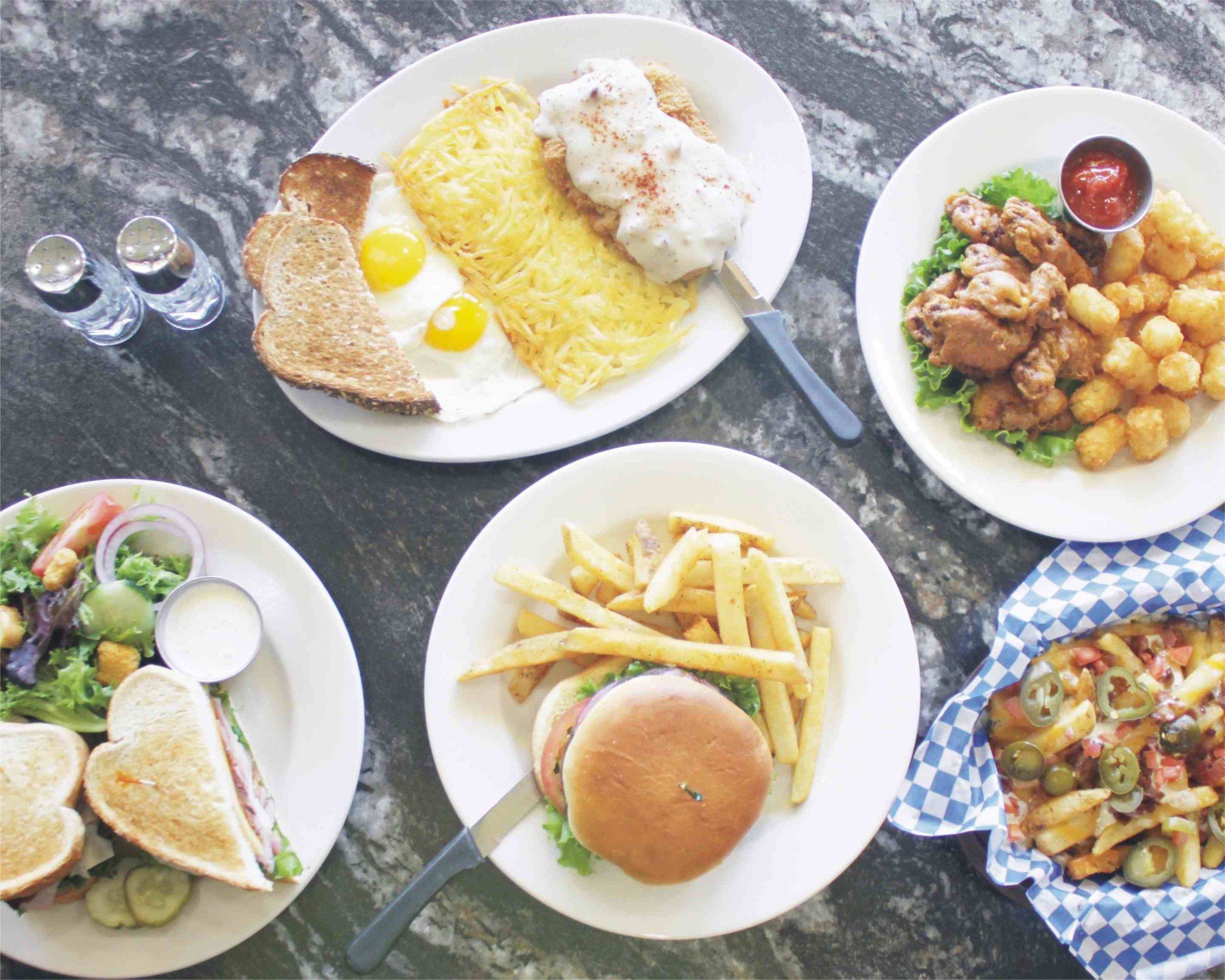 Quinn's Restaurant & Lounge