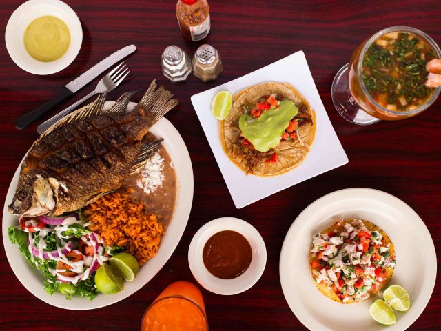 El Puerto Mexican and Seafood