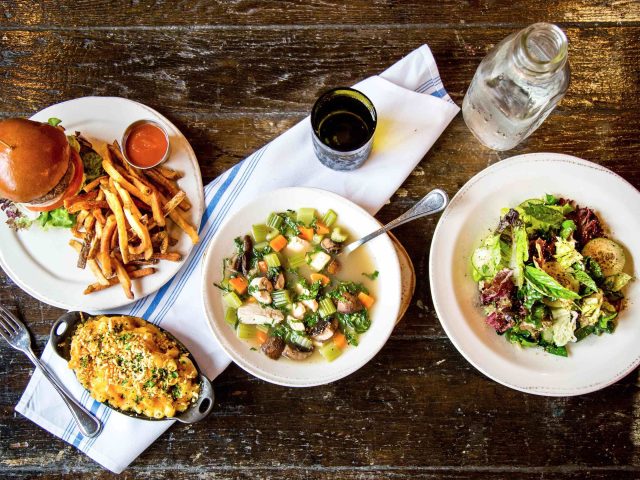 Farmhouse (Evanston)