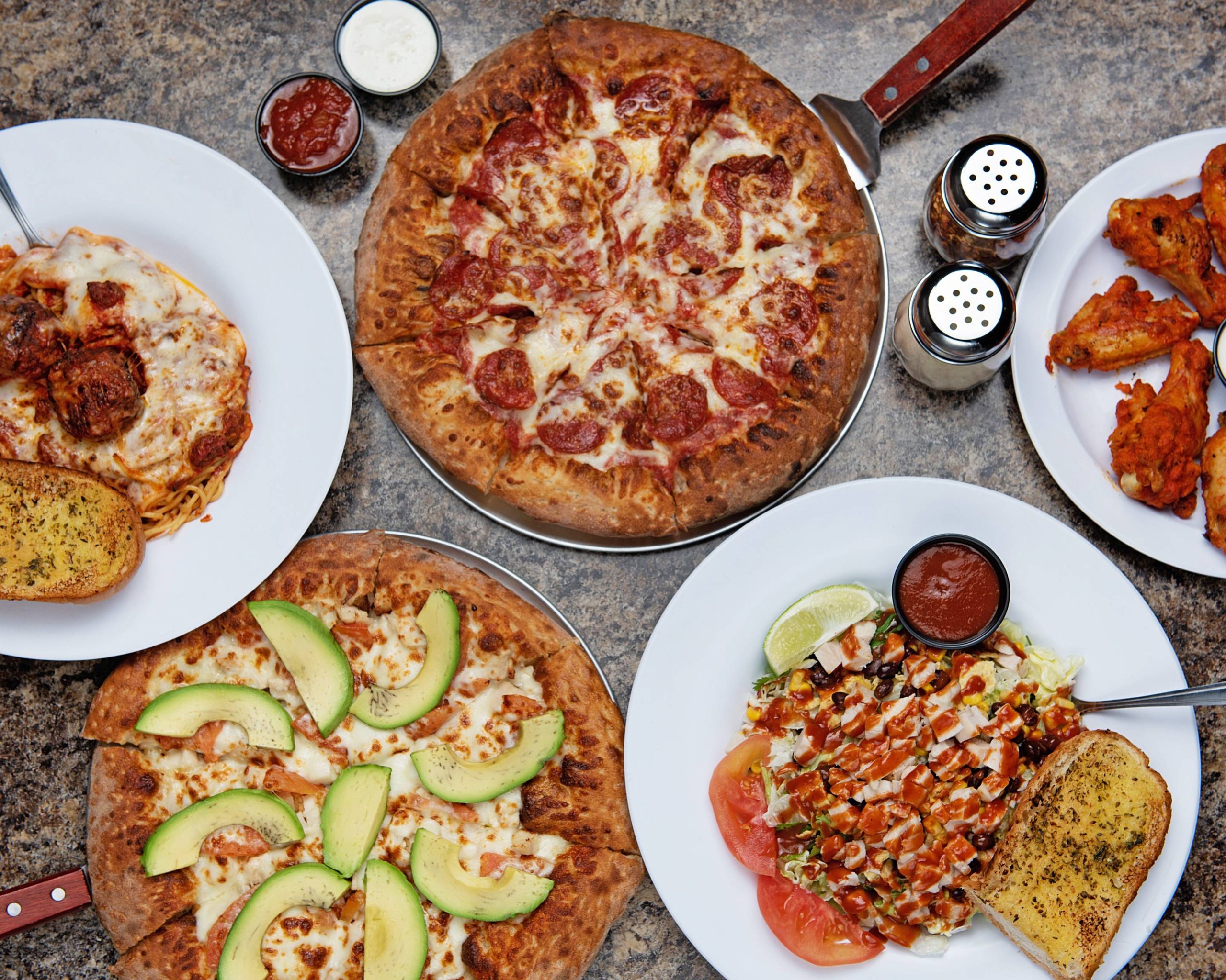 Lamppost Pizza - Fountain Valley