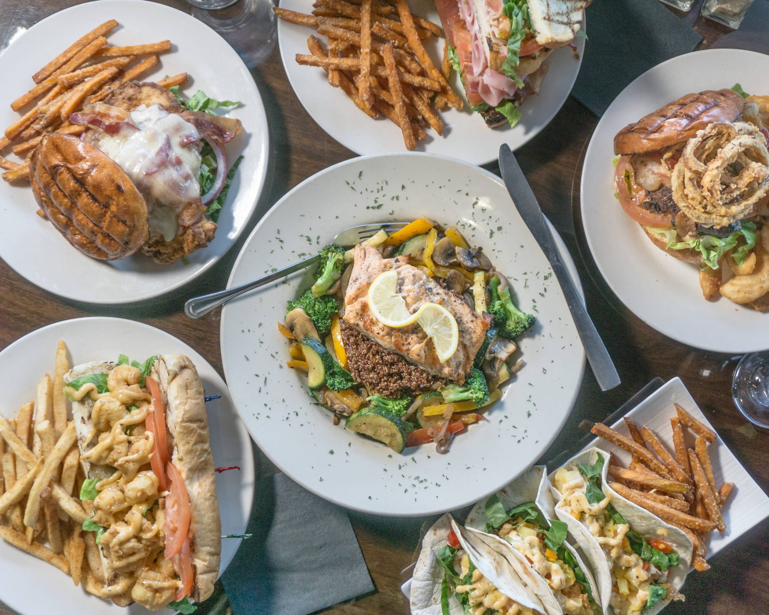 Scrub Oaks - Contemporary American Pub