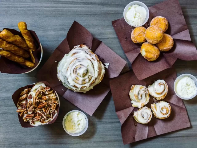 Cinnabon  (3011 W Chandler)