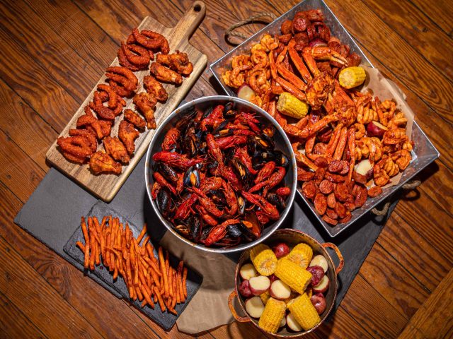 The Captain's Boil (120 International Drive)