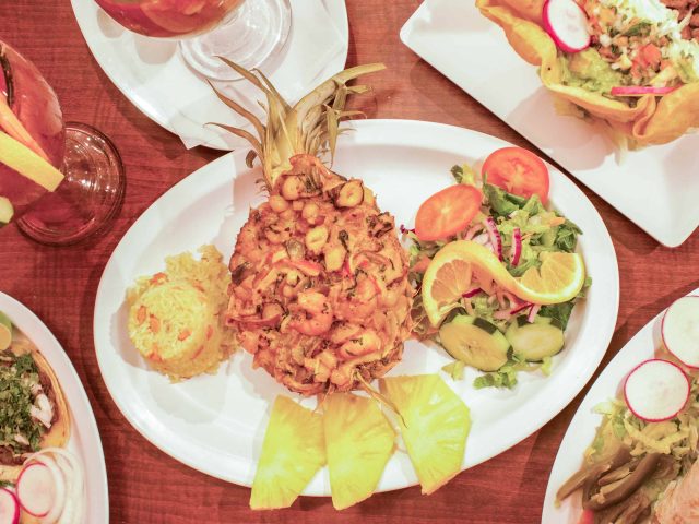 Mariscos La Playita (Concord)