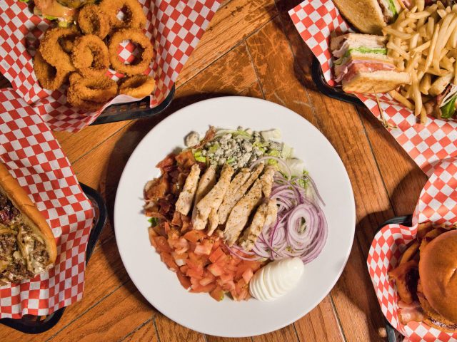 Skyline Club Bar & Grill