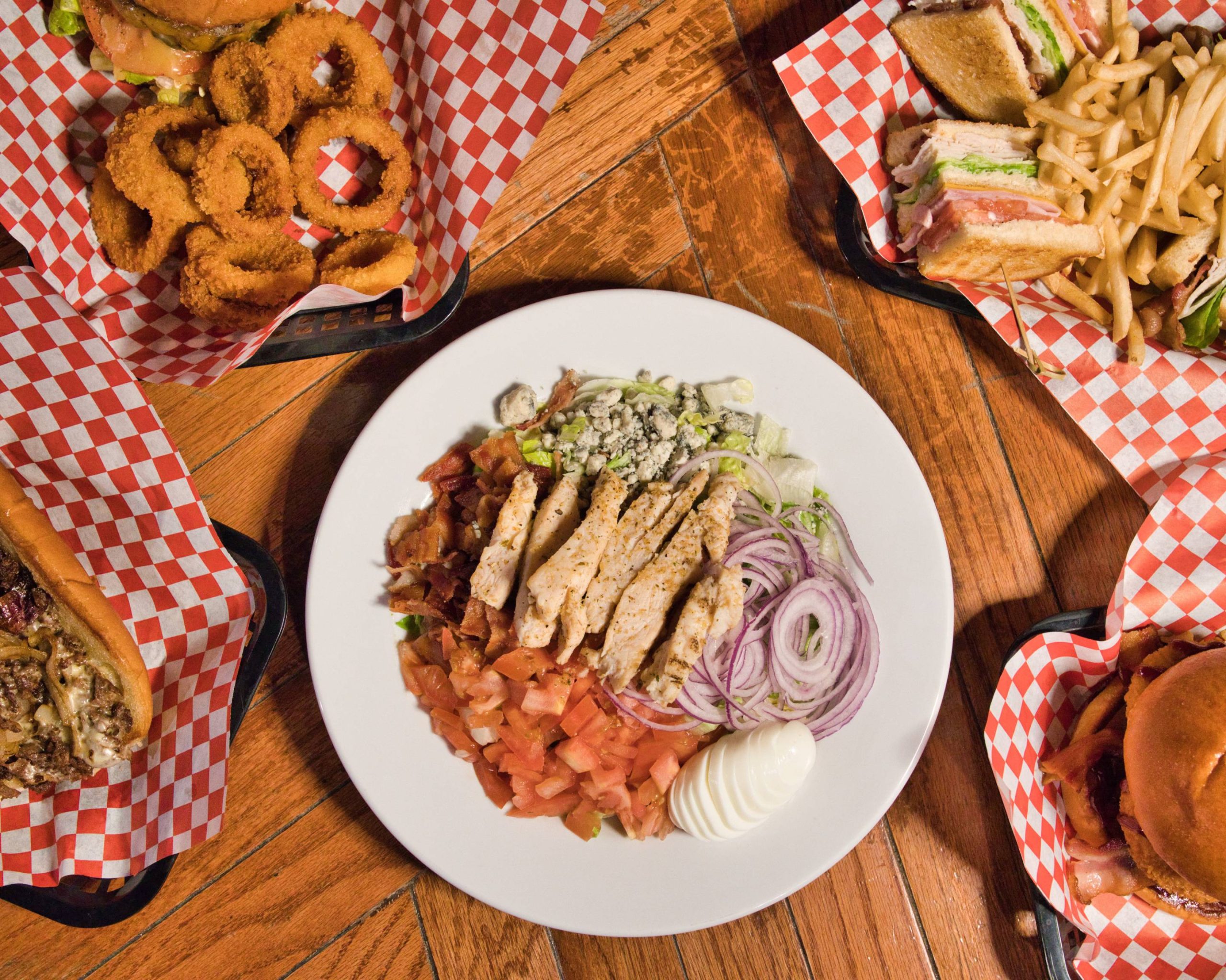 Skyline Club Bar & Grill