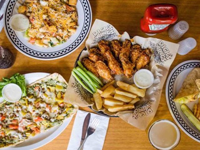 Dick's Wings (Argyle Forest Blvd)